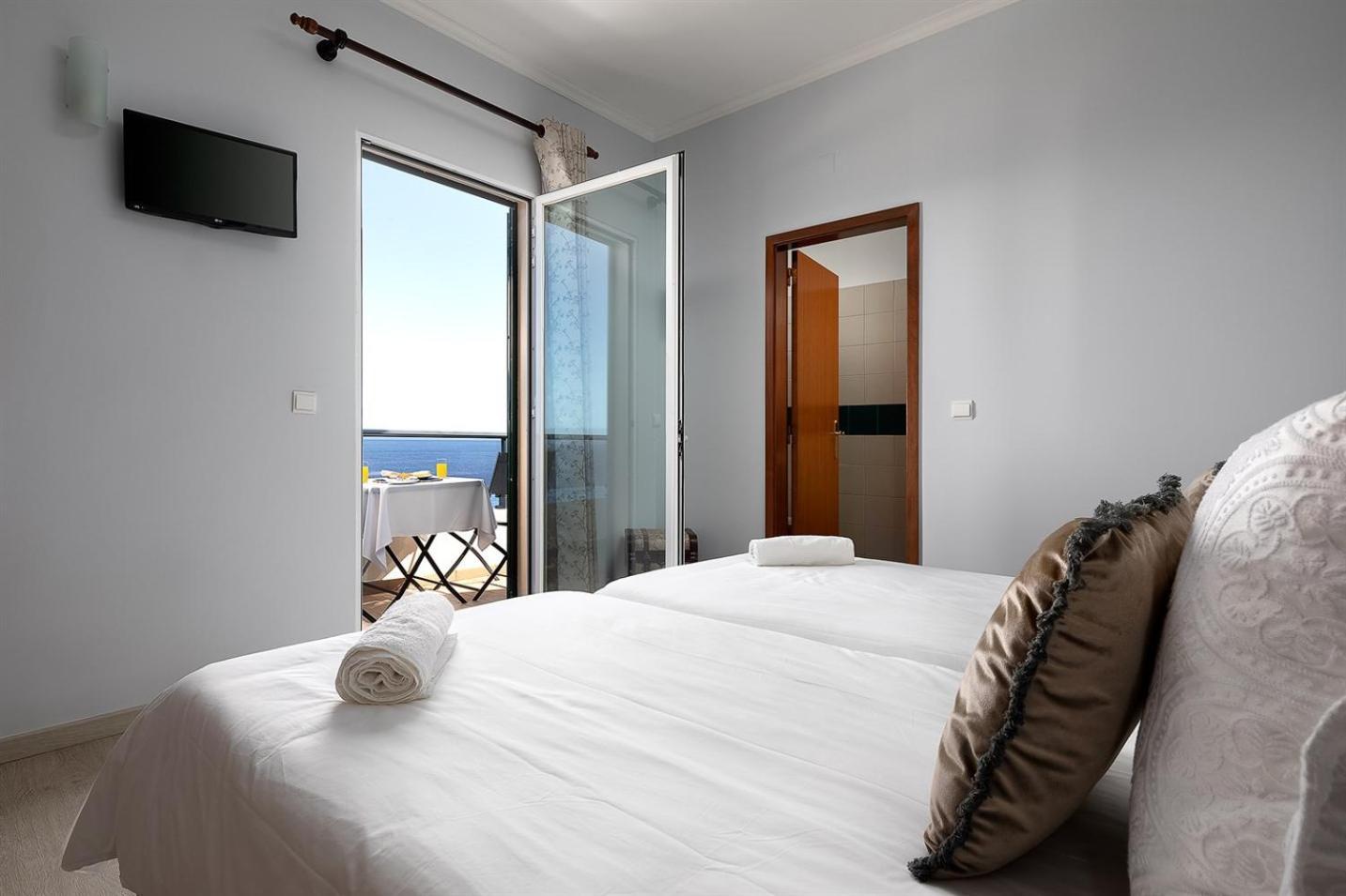 Perola Views Inn By Madeira Sun Travel Porto Moniz Dış mekan fotoğraf